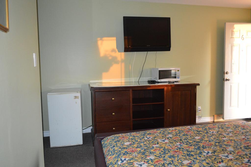 Kitchener Motel Luaran gambar