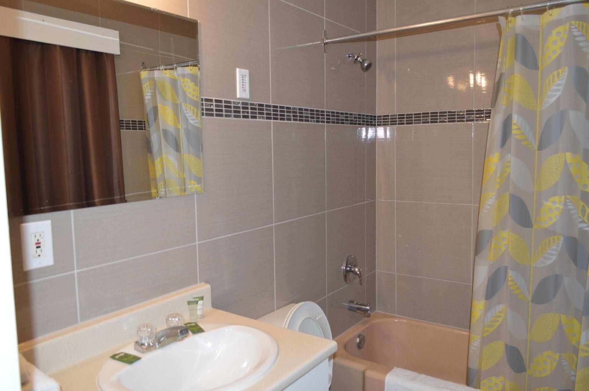 Kitchener Motel Luaran gambar